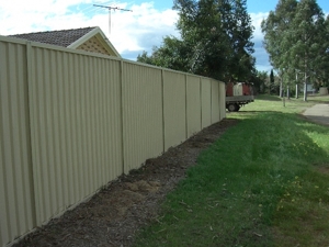 Fence AFTER pressure cleaning